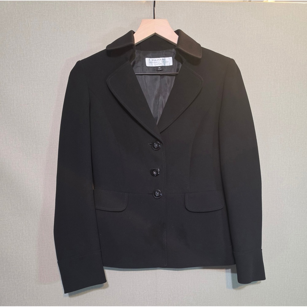 Tahari Arthur S Levine Black 3 Button Blazer Jacket Petite 2P Professional Solid